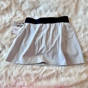 NWT Aritzia TnaSLICK Court Micro Tennis Skirt in Ice Grey